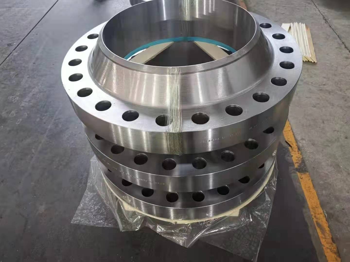 帶頸對(duì)焊法蘭 WN RF ASME B16.5 ASME B16.47 帶頸對(duì)焊法蘭 WN RF ASME B16.5 ASME B16.47