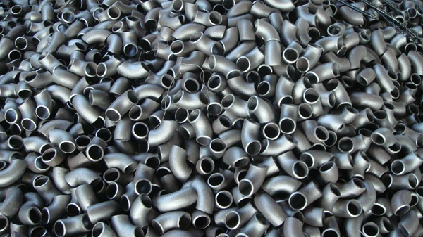 碳鋼彎頭焊接時(shí)需要注意的事項(xiàng)